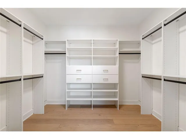 $1,544,468 | 13975 27th Street North, Stillwater, MN 55082