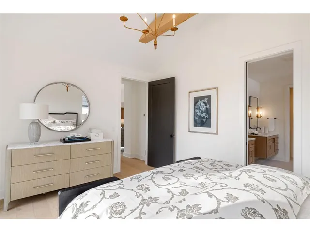 $1,544,468 | 13975 27th Street North, Stillwater, MN 55082