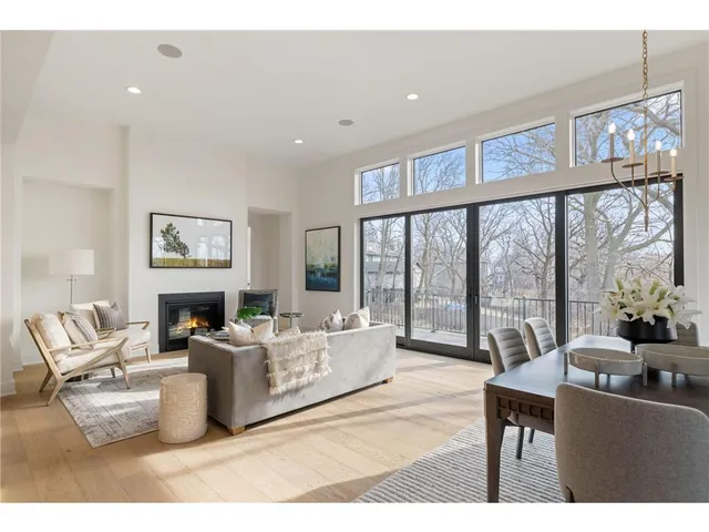 $1,544,468 | 13975 27th Street North, Stillwater, MN 55082