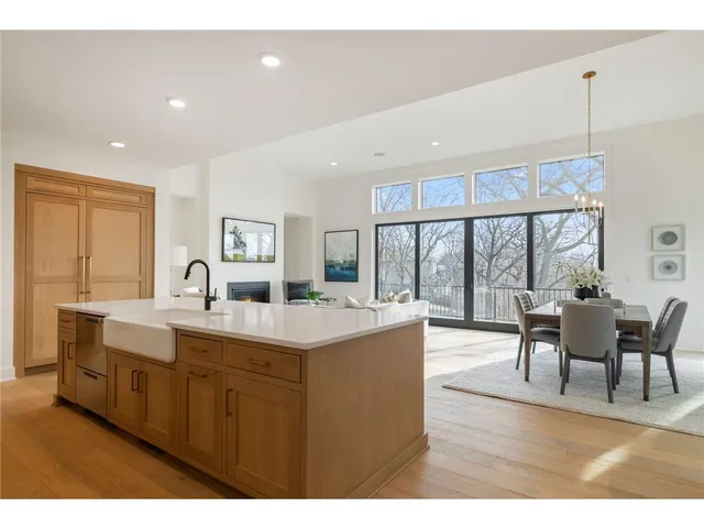 $1,544,468 | 13975 27th Street North, Stillwater, MN 55082