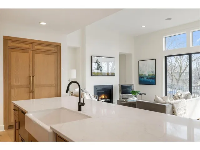 $1,544,468 | 13975 27th Street North, Stillwater, MN 55082