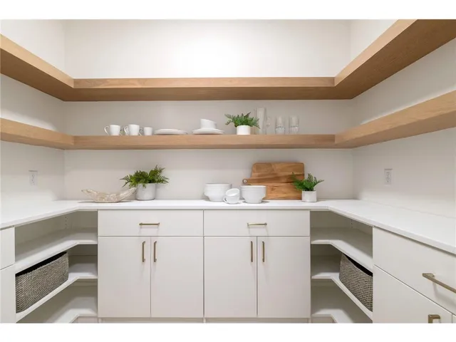 $1,544,468 | 13975 27th Street North, Stillwater, MN 55082