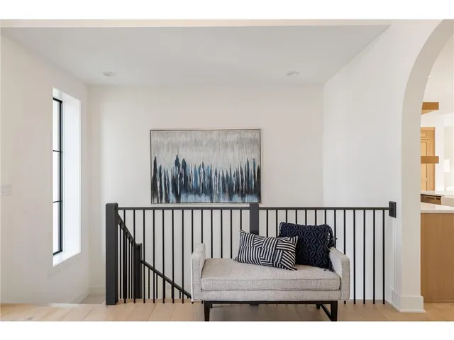 $1,544,468 | 13975 27th Street North, Stillwater, MN 55082