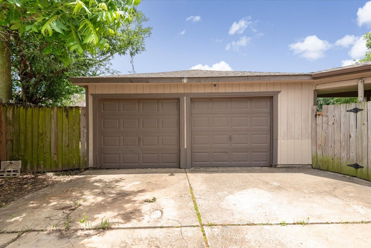 283 Shekel Lane Houston, TX 77015 - Photo 38 of 47