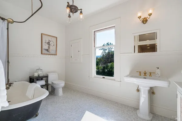 $4,950,000 | 1651 Spring Mountain Road, St. Helena, CA 94574