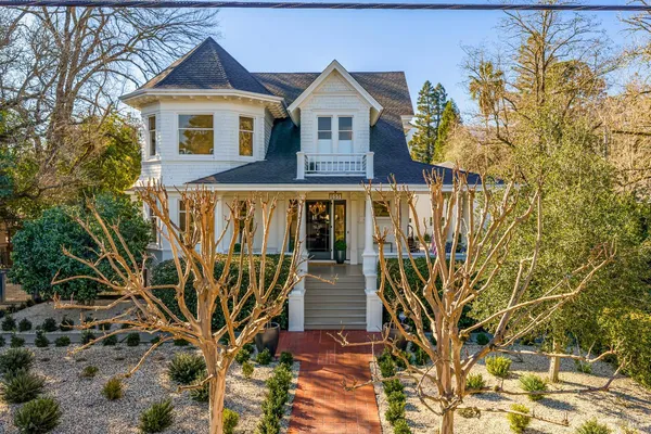 $4,950,000 | 1651 Spring Mountain Road, St. Helena, CA 94574
