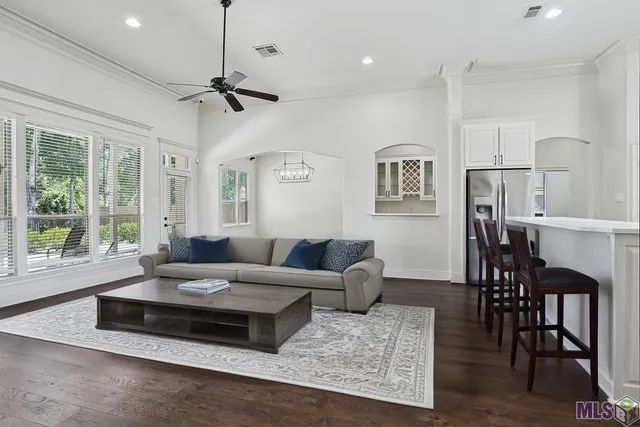 $584,900 | 36520 Lake Bend Avenue, Prairieville, LA 70769