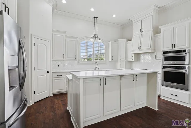 $584,900 | 36520 Lake Bend Avenue, Prairieville, LA 70769