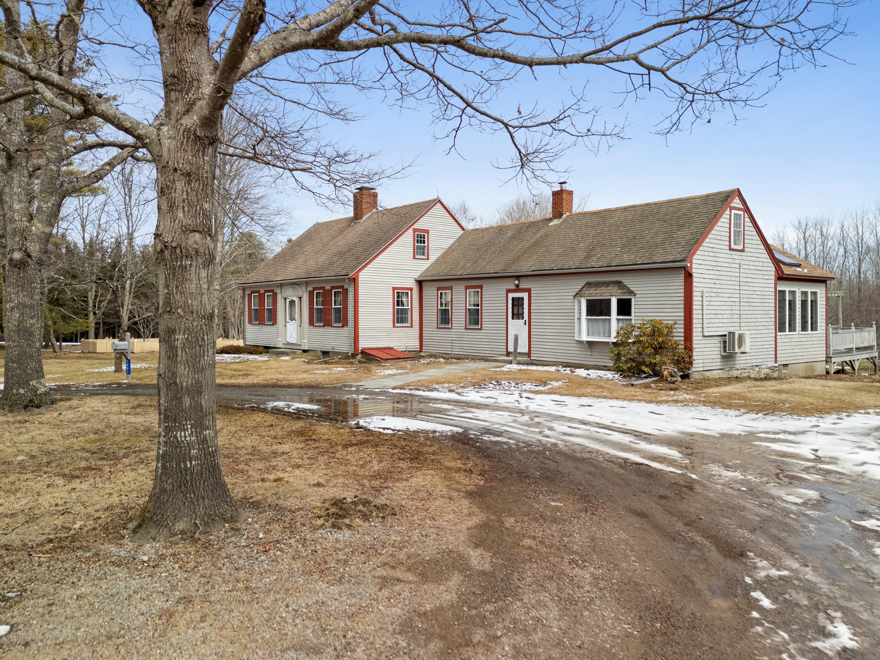 1801 Washington Road Waldoboro, ME 04572 - Photo 4 of 83 3