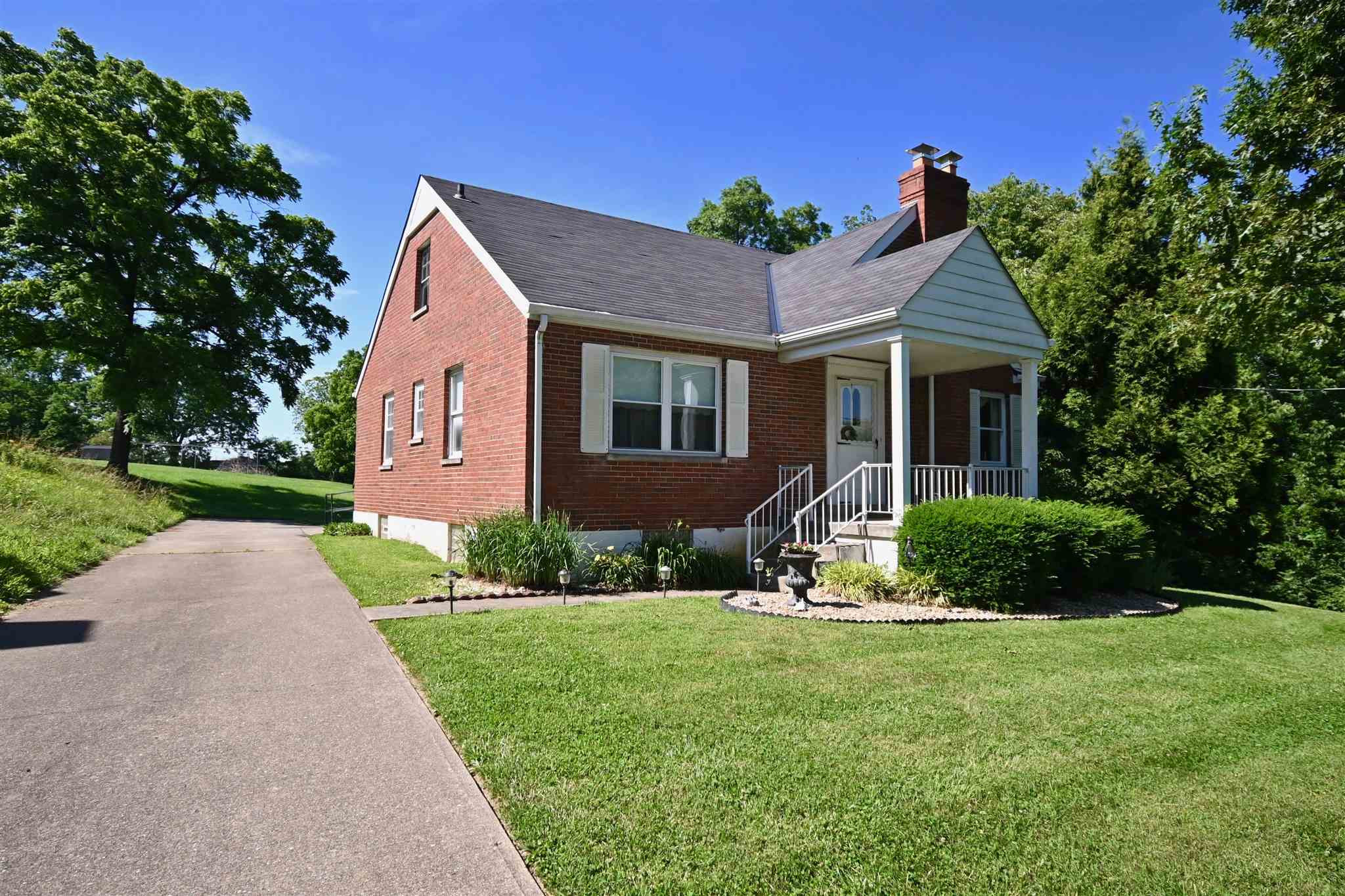 5390 Dodsworth Lane Cold Spring, KY 41076 - Photo 2 of 39 Gallery Image 2