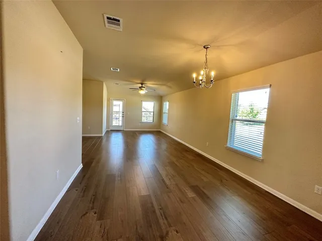 $2,050 | 401 Tula Trail, Leander, TX 78641