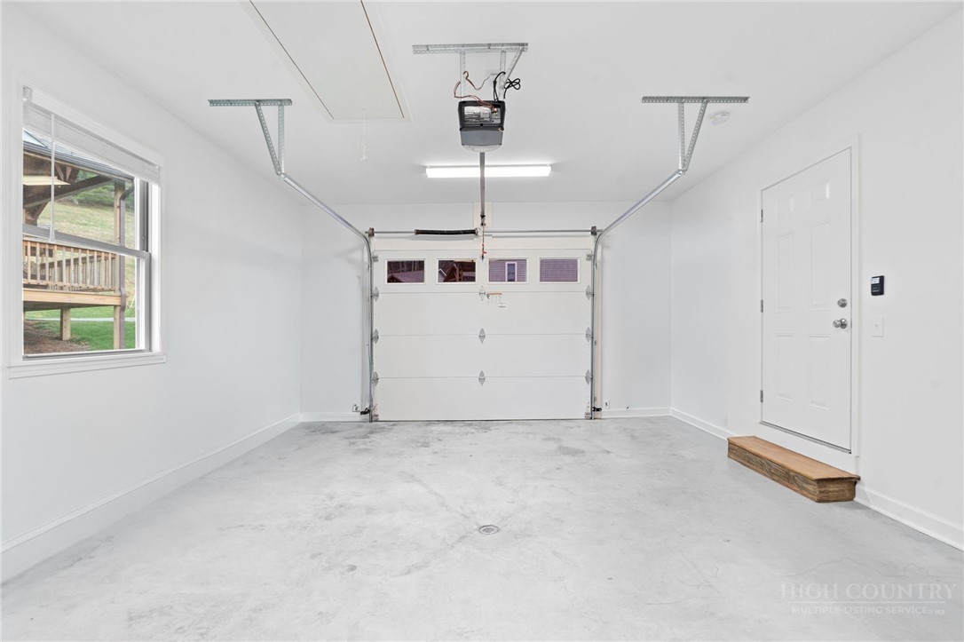 107 Pinebrook Court, Unit 2 Boone, NC 28607 - Photo 23 of 31