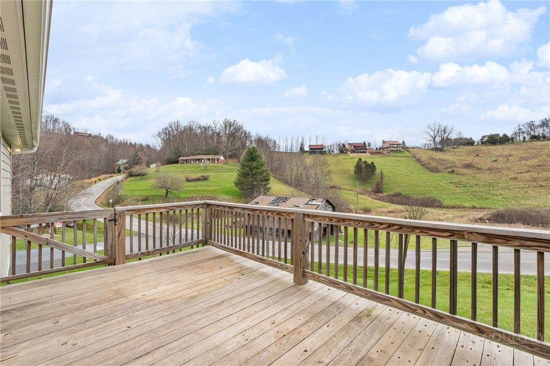 107 Pinebrook Court, Unit 2 Boone, NC 28607 - Photo 26 of 31