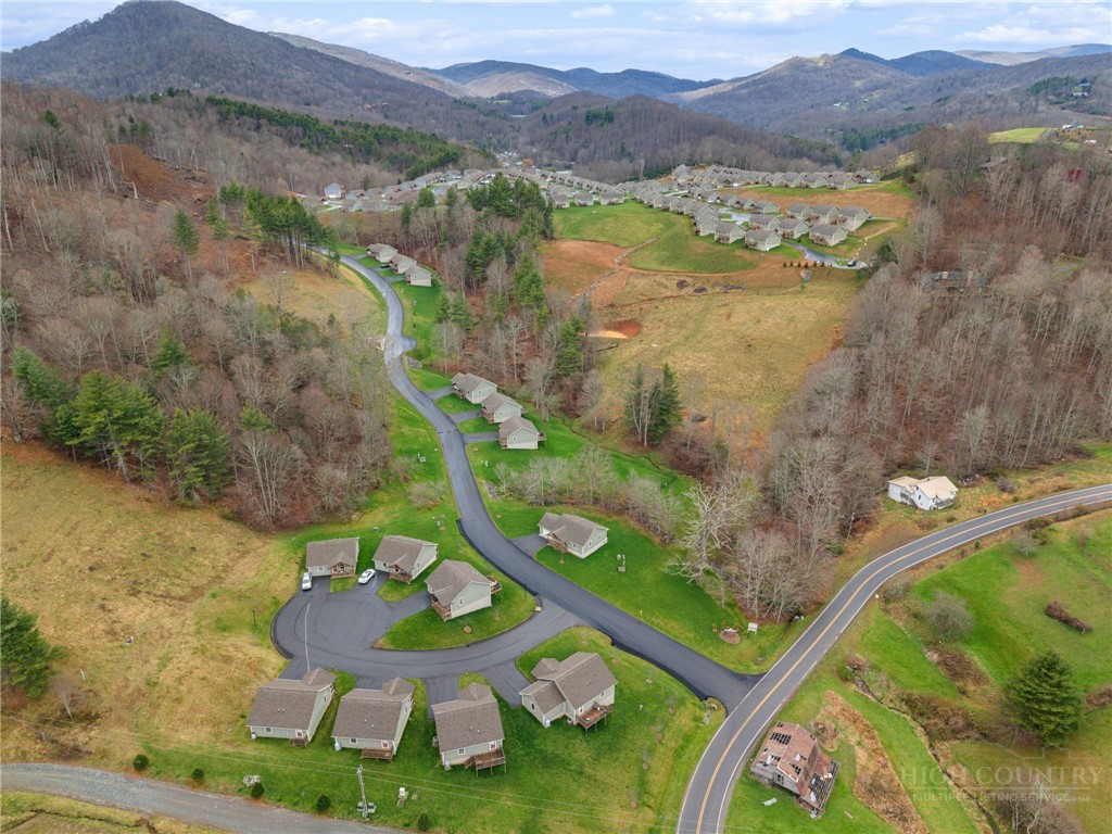 107 Pinebrook Court, Unit 2 Boone, NC 28607 - Photo 30 of 31