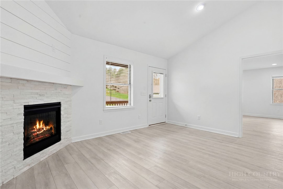 107 Pinebrook Court, Unit 2 Boone, NC 28607 - Photo 6 of 31