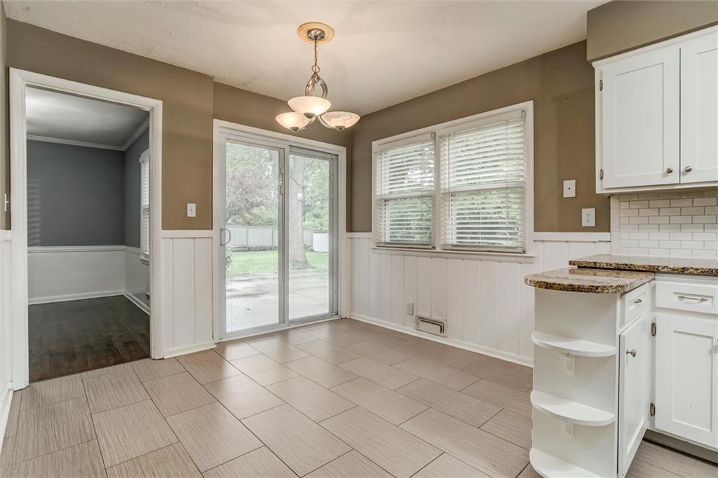 7832 Tomahawk Road Prairie Village, KS 66208 - Photo 14 of 34