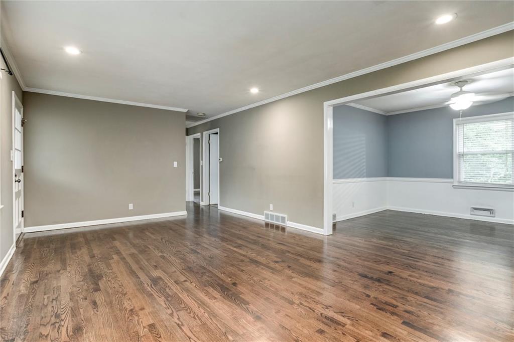 7832 Tomahawk Road Prairie Village, KS 66208 - Photo 6 of 34