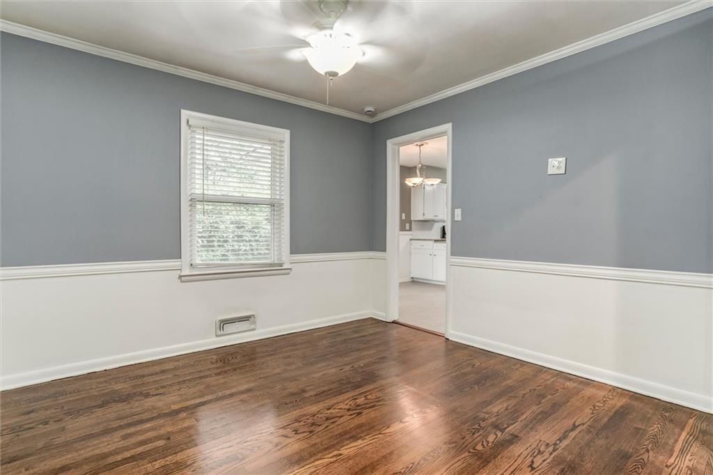 7832 Tomahawk Road Prairie Village, KS 66208 - Photo 9 of 34