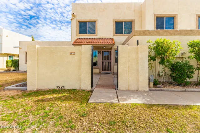 $1,950 | 7817 East Valley Vista Drive, Scottsdale, AZ 85250