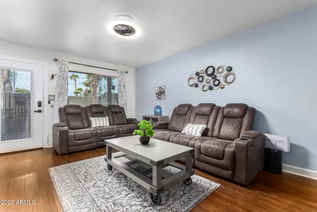 $1,950 | 7817 East Valley Vista Drive, Scottsdale, AZ 85250