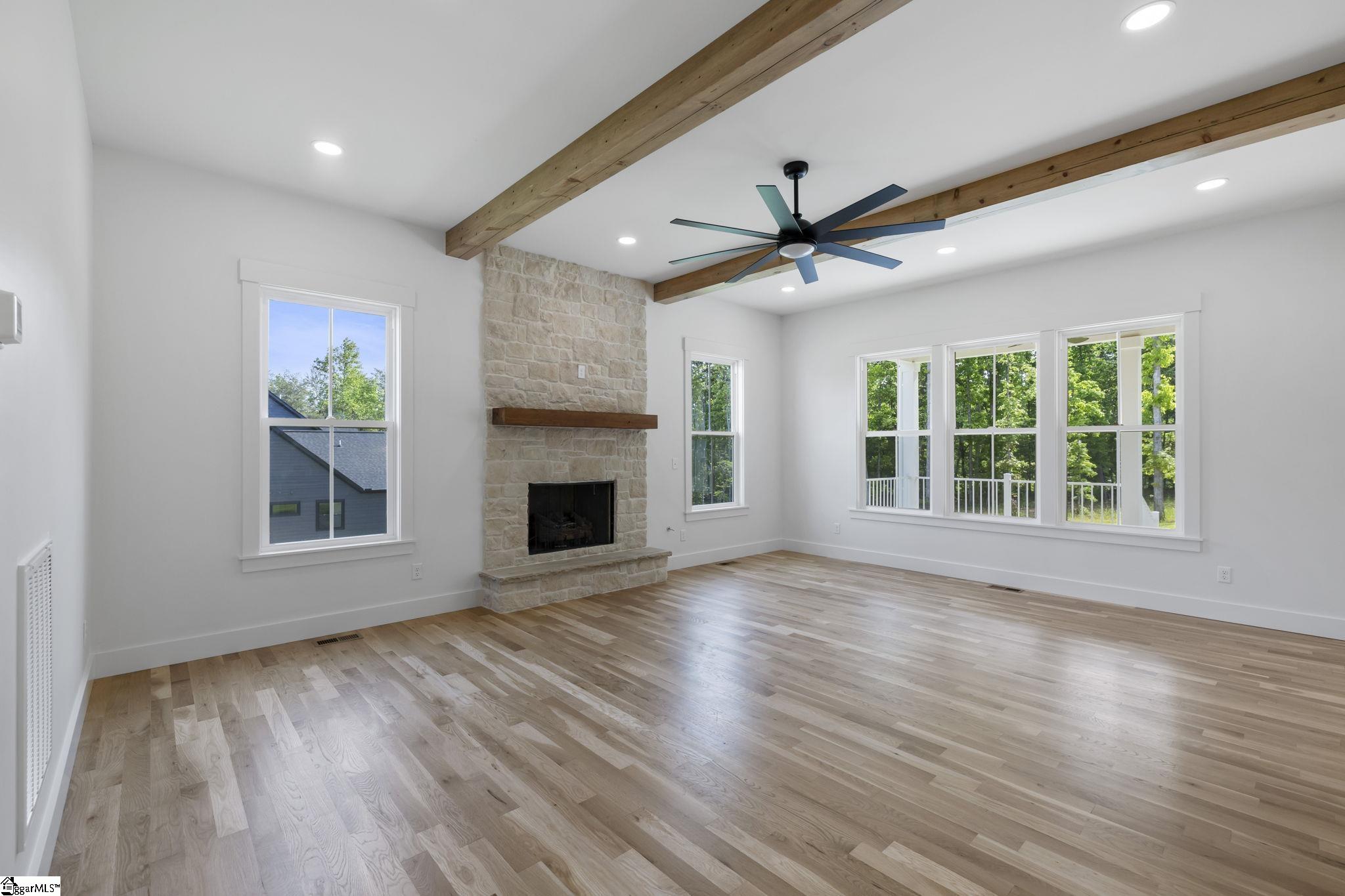 239 South Glassy Mountain Road Landrum, SC 29356 - Photo 8 of 36