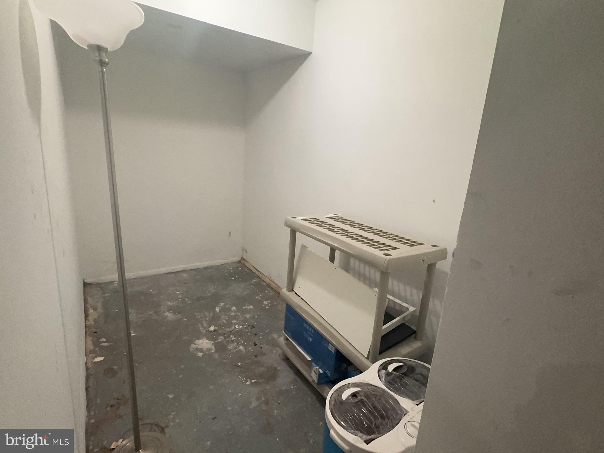 13008 Townsend Road, Unit L3 Philadelphia, PA 19154 - Photo 8 of 14 a bathroom with a sink