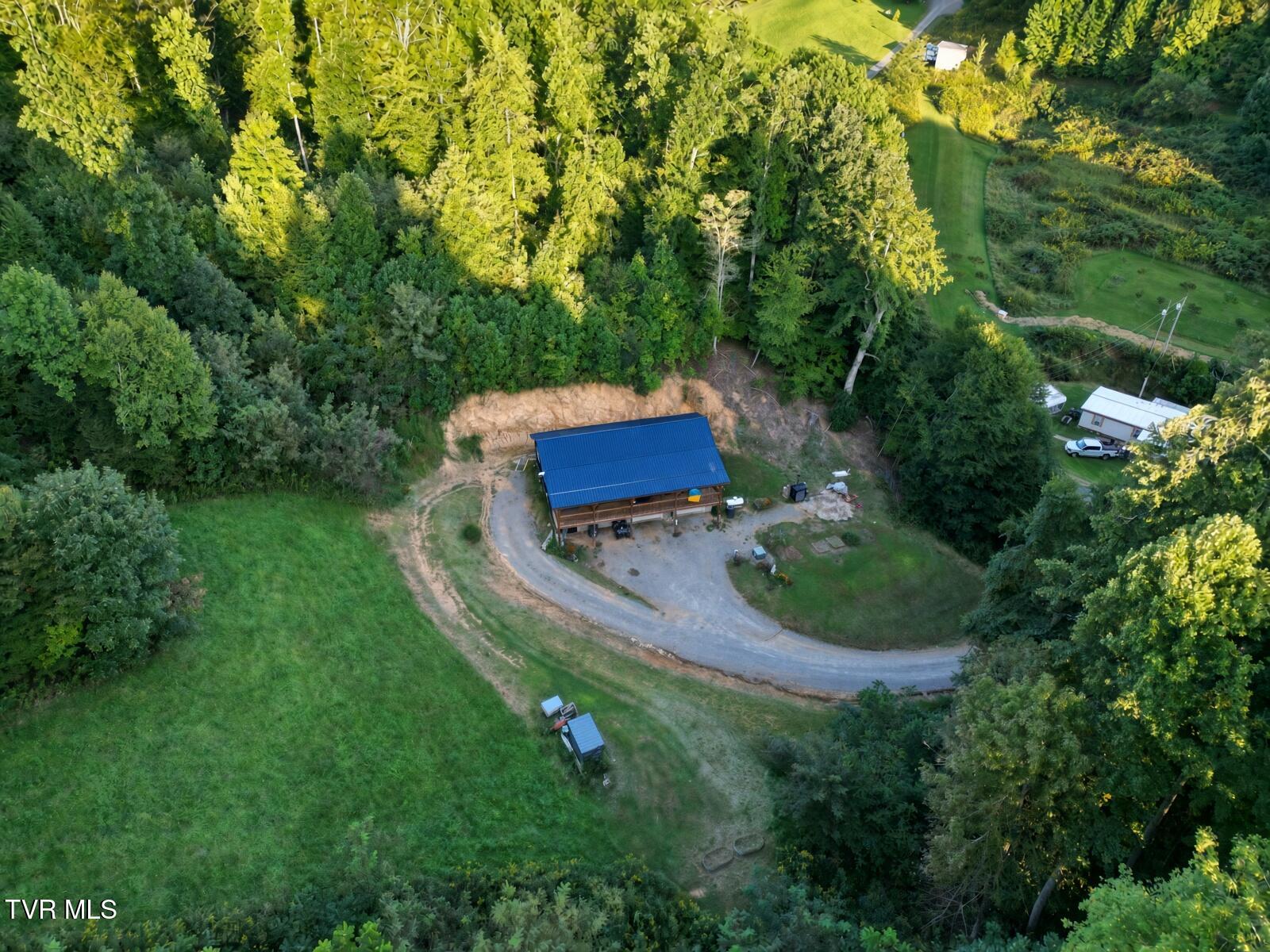 433 Michael Road Trade, TN 37691 - Photo 28 of 32 32 - Aerial / Property Overview