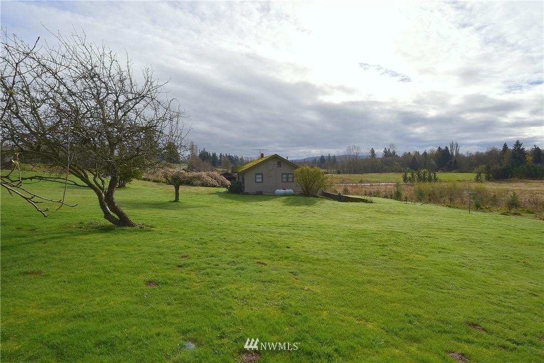 641 East Axton Road Bellingham, WA 98226 - Photo 19 of 25