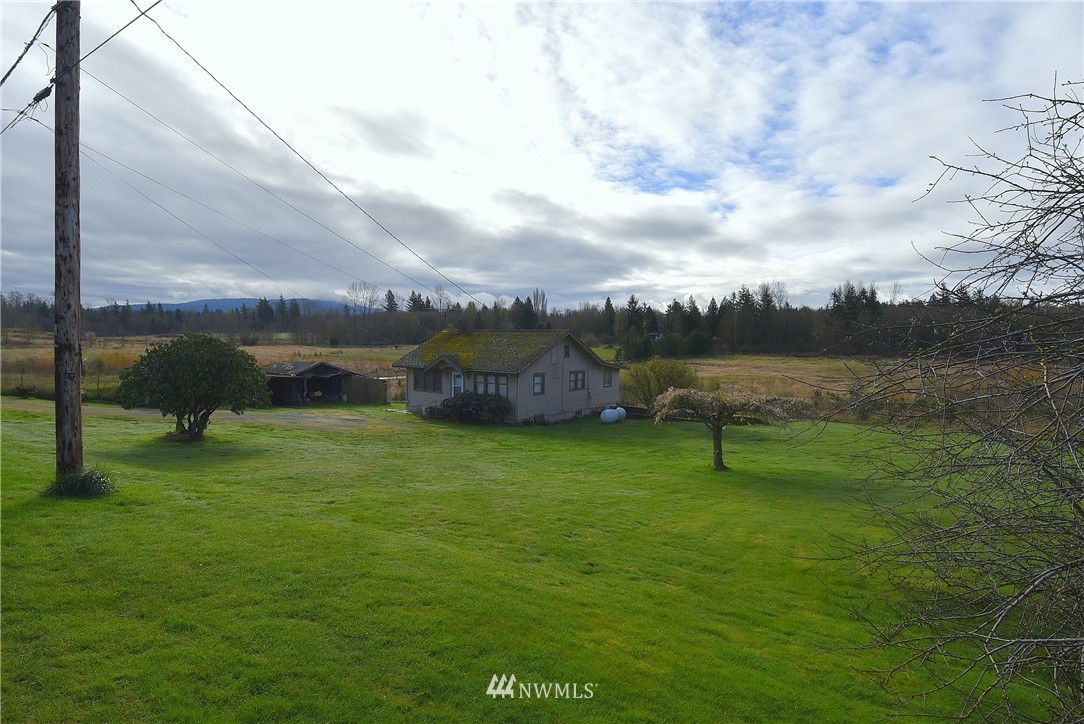 641 East Axton Road Bellingham, WA 98226 - Photo 6 of 25