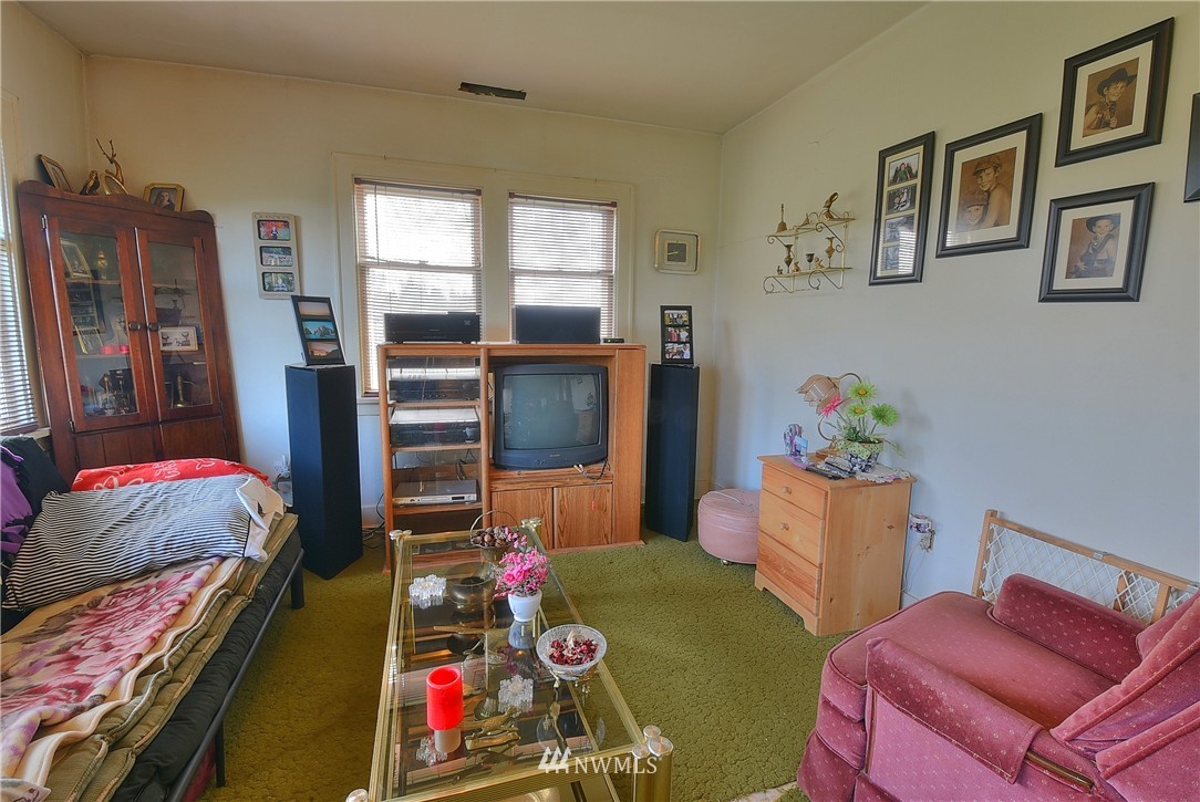 641 East Axton Road Bellingham, WA 98226 - Photo 8 of 25