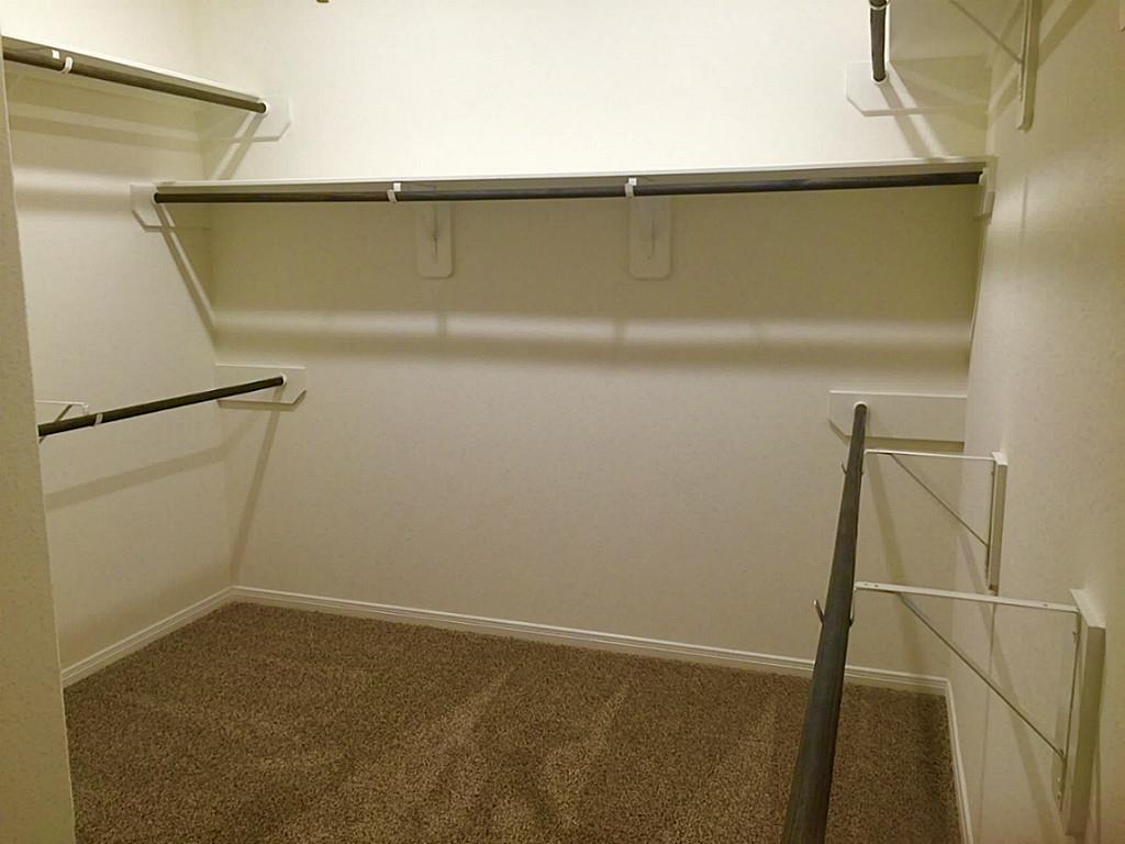 618 Longstreet Drive Rosenberg, TX 77469 - Photo 8 of 23 a close view of closet