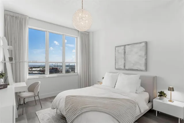 $699,000 | 888 Brickell Key Drive, Unit 2606, Miami, FL 33131