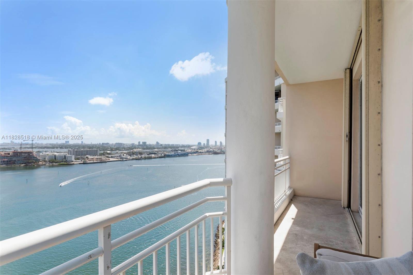 888 Brickell Key Drive, Unit 2606 Miami, FL 33131 - Photo 21 of 32