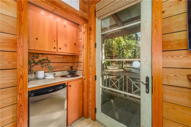 $1,095,000 | 1320 Douglas Fish Camp Road, White Oak, GA 31568