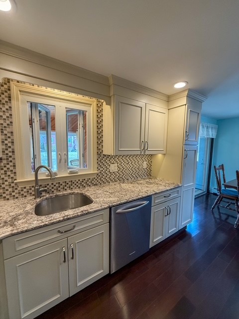 580 Lapham Farm Road Burrillville, RI 02839 - Photo 9 of 20