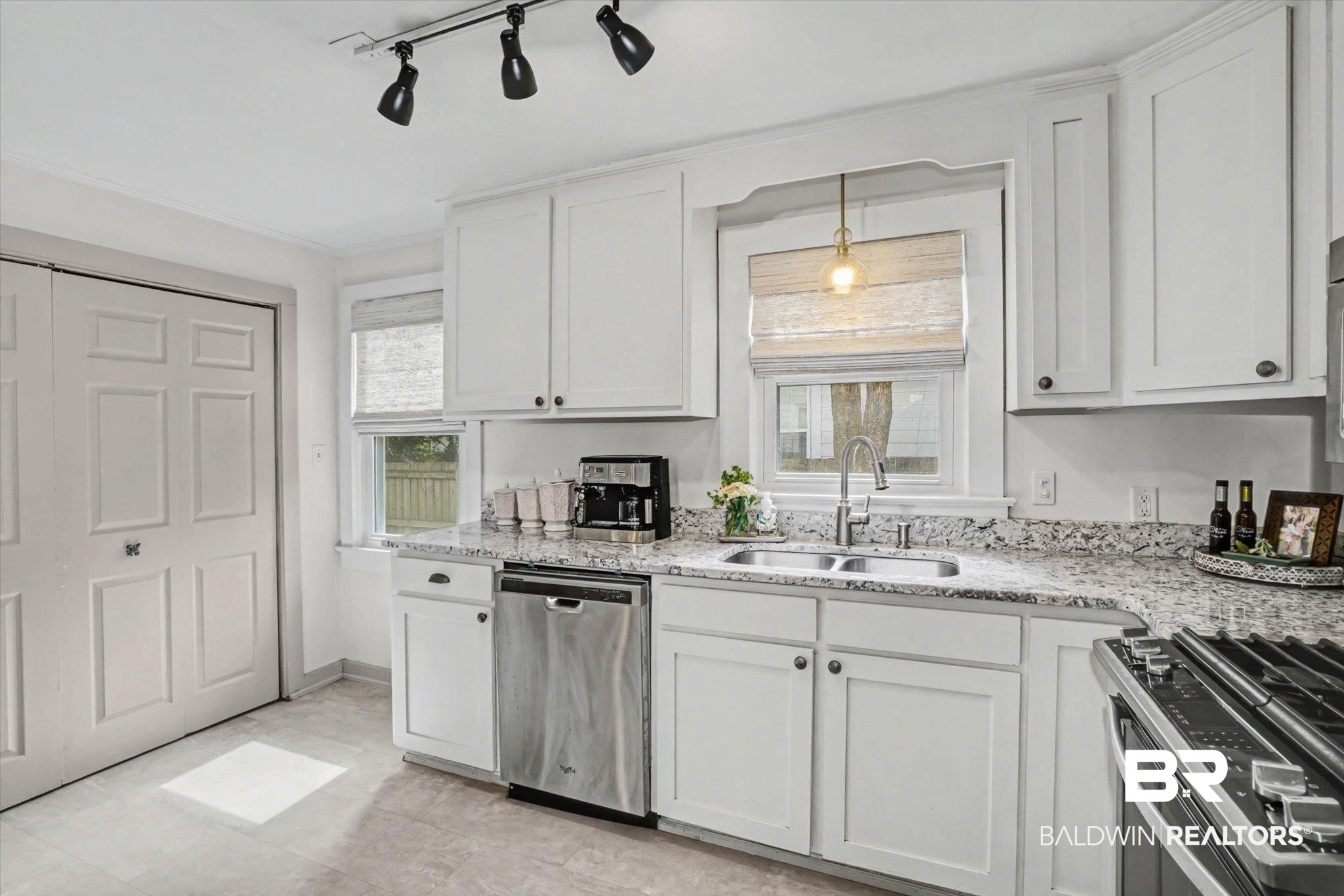 136 Florence Place Mobile, AL 36607 - Photo 19 of 40 Gallery Image 19
