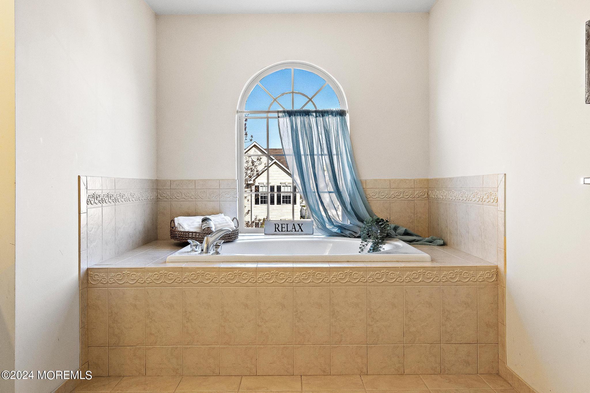 25 Firestone Drive Howell, NJ 07731 - Photo 28 of 65 Primary Bathroom