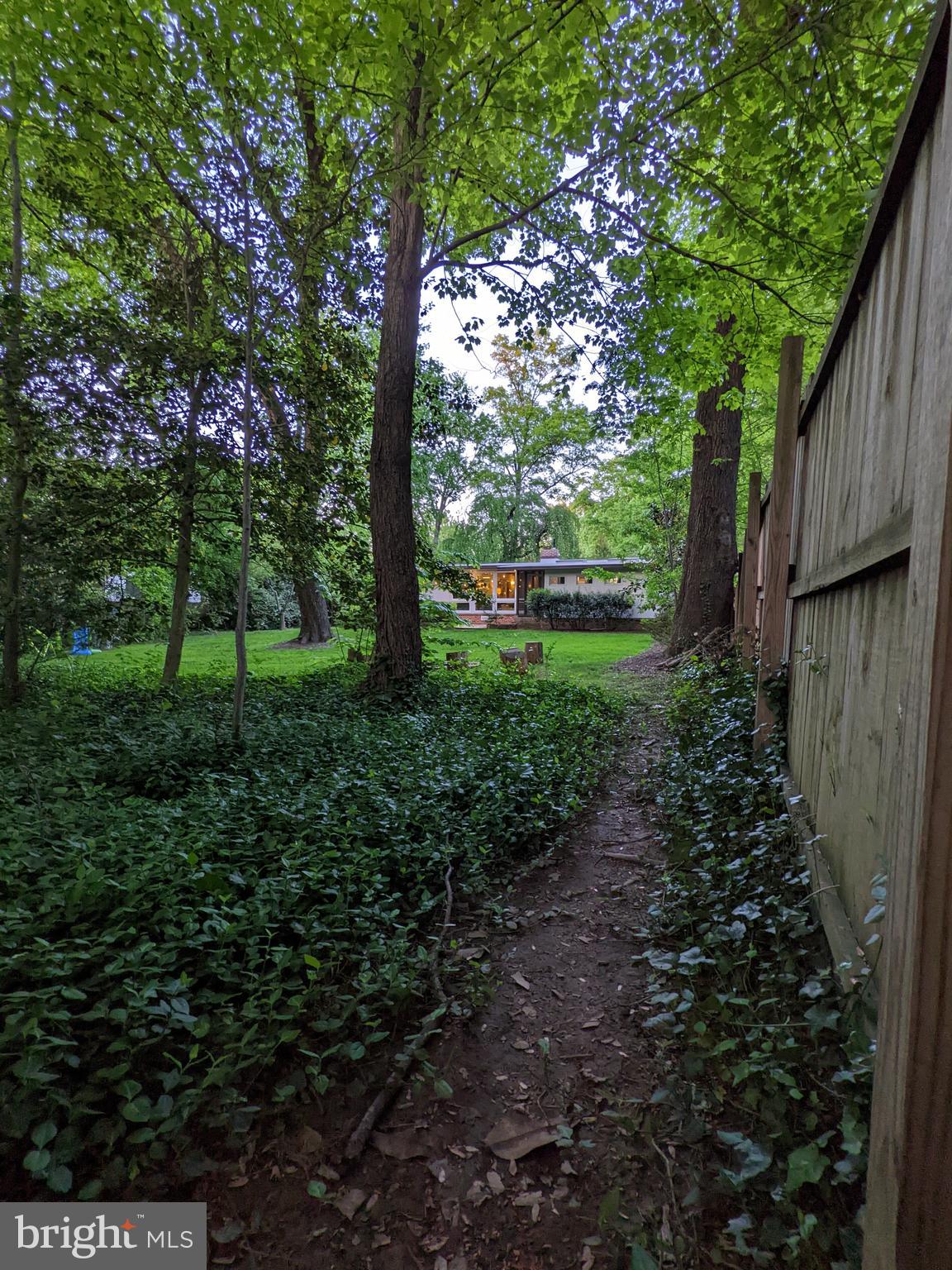 2922 Pine Spring Road Falls Church, VA 22042 - Photo 37 of 41 property extends beyond fenced area