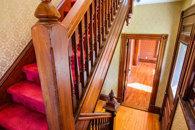 $2,850 | 19 Pine Street, Haverhill, NH 03785