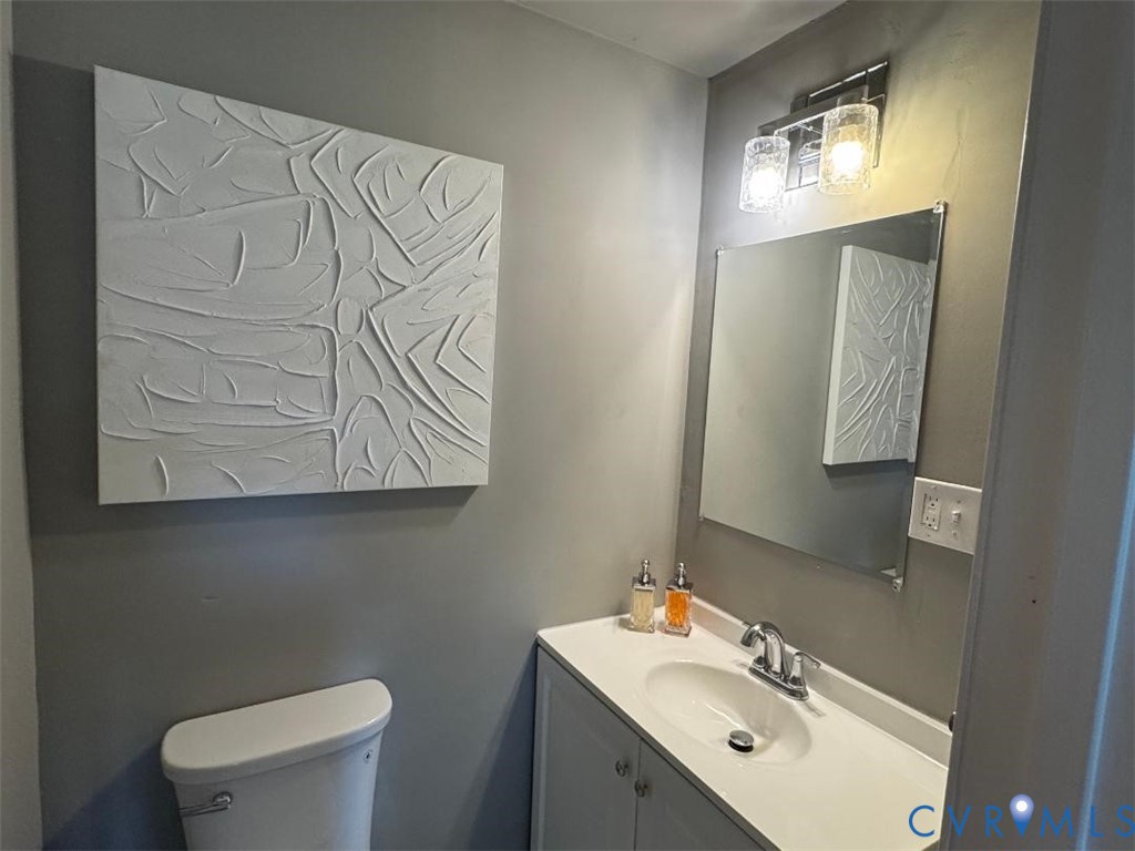 1804 Cleary Road Richmond, VA 23223 - Photo 10 of 10 Bathroom