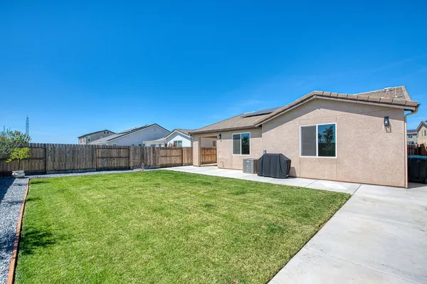 $489,900 | 1275 Traverse Drive South, Madera, CA 93636