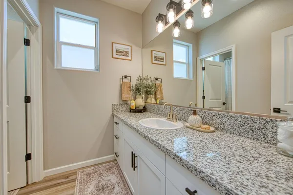 $489,900 | 1275 Traverse Drive South, Madera, CA 93636