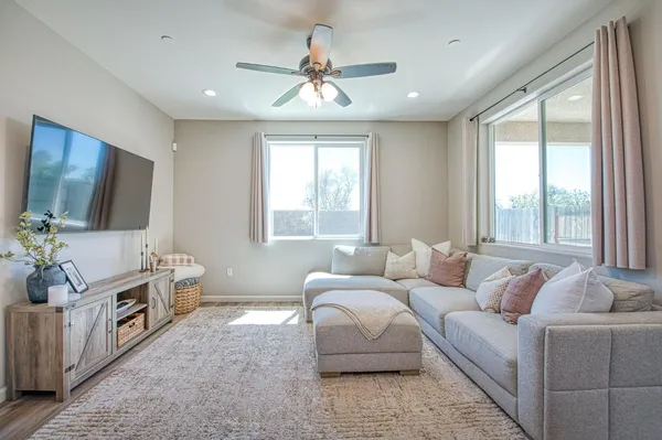 $489,900 | 1275 Traverse Drive South, Madera, CA 93636