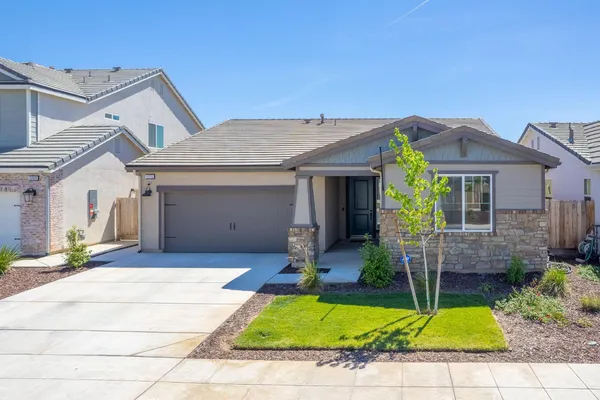 $489,900 | 1275 Traverse Drive South, Madera, CA 93636