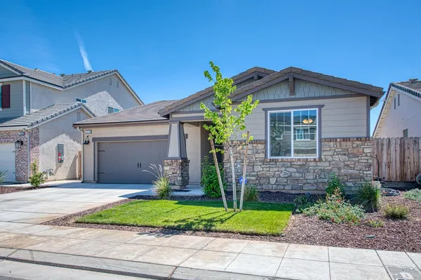 $489,900 | 1275 Traverse Drive South, Madera, CA 93636