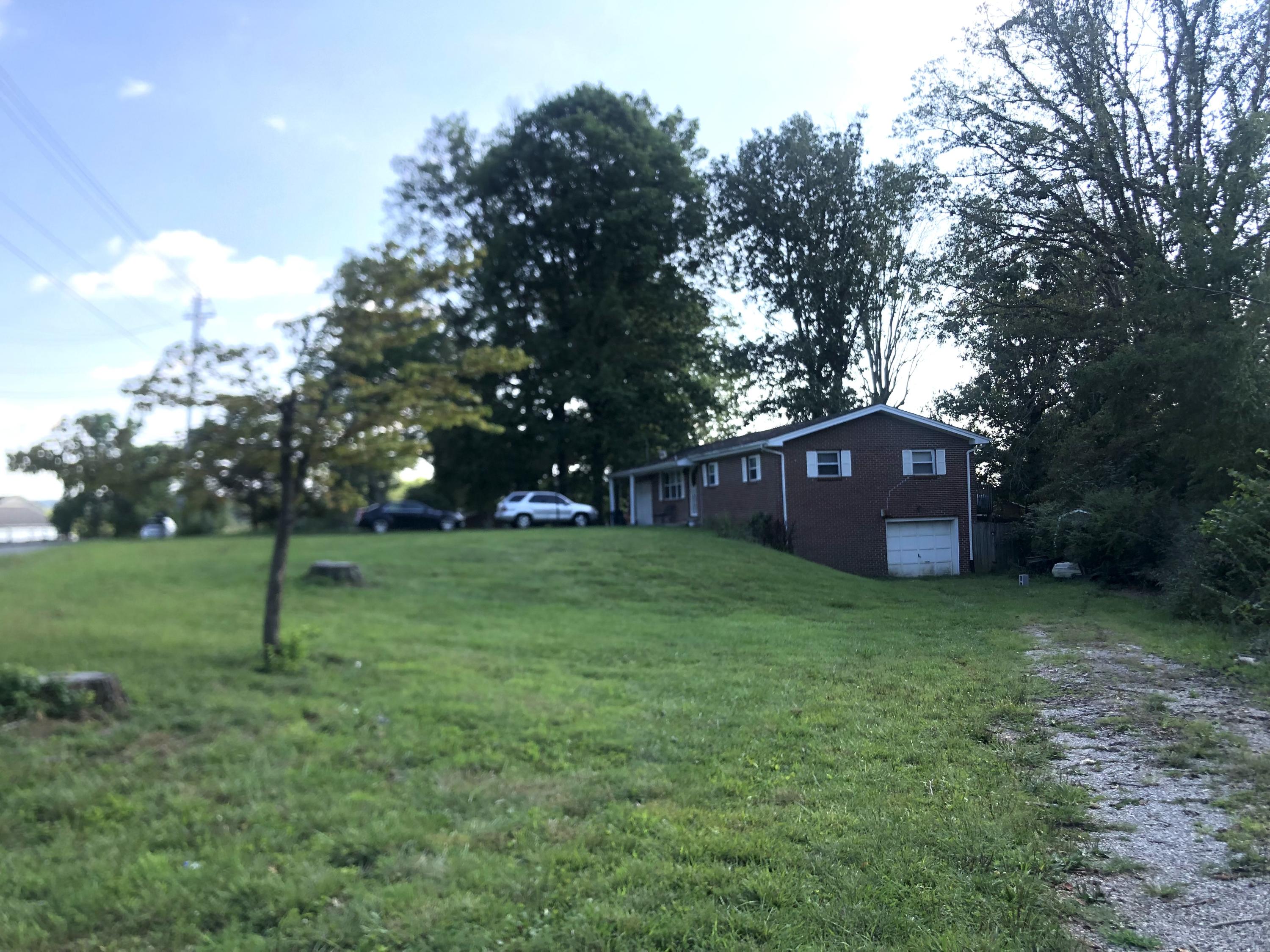 7813 Thompson School Road Corryton, TN 37721 - Photo 3 of 21 BC3BBA62-D18F-4555-A5CC-86722E2E070B