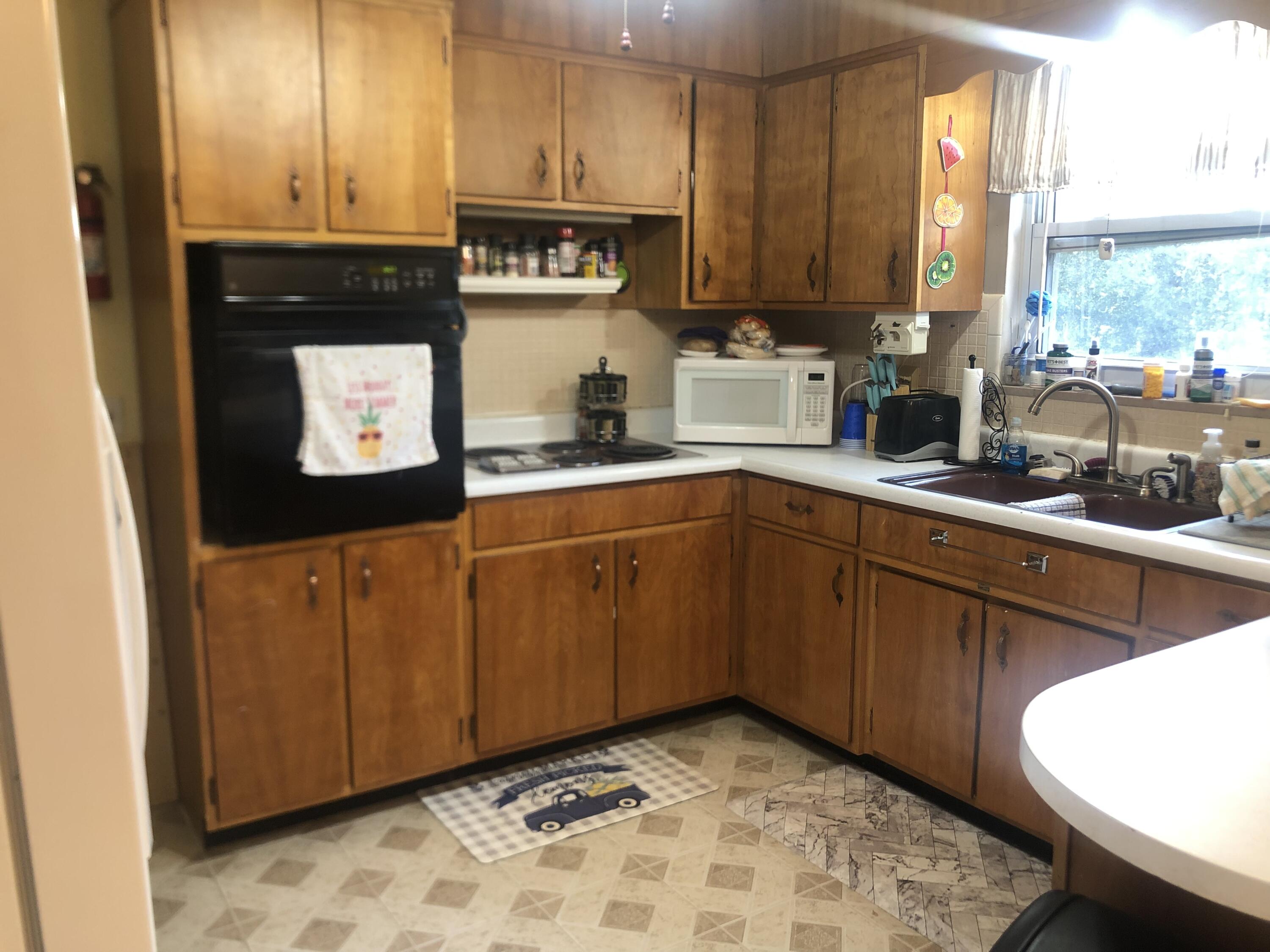 7813 Thompson School Road Corryton, TN 37721 - Photo 8 of 21 7A9A0A38-6013-4685-B6FE-DCA0BDFCE601