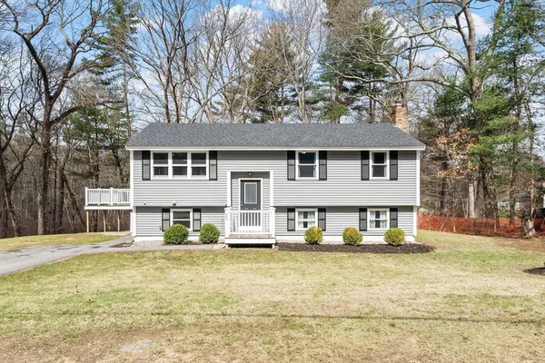 $639,000 | 20 Meadowview Road, Georgetown, MA 01833