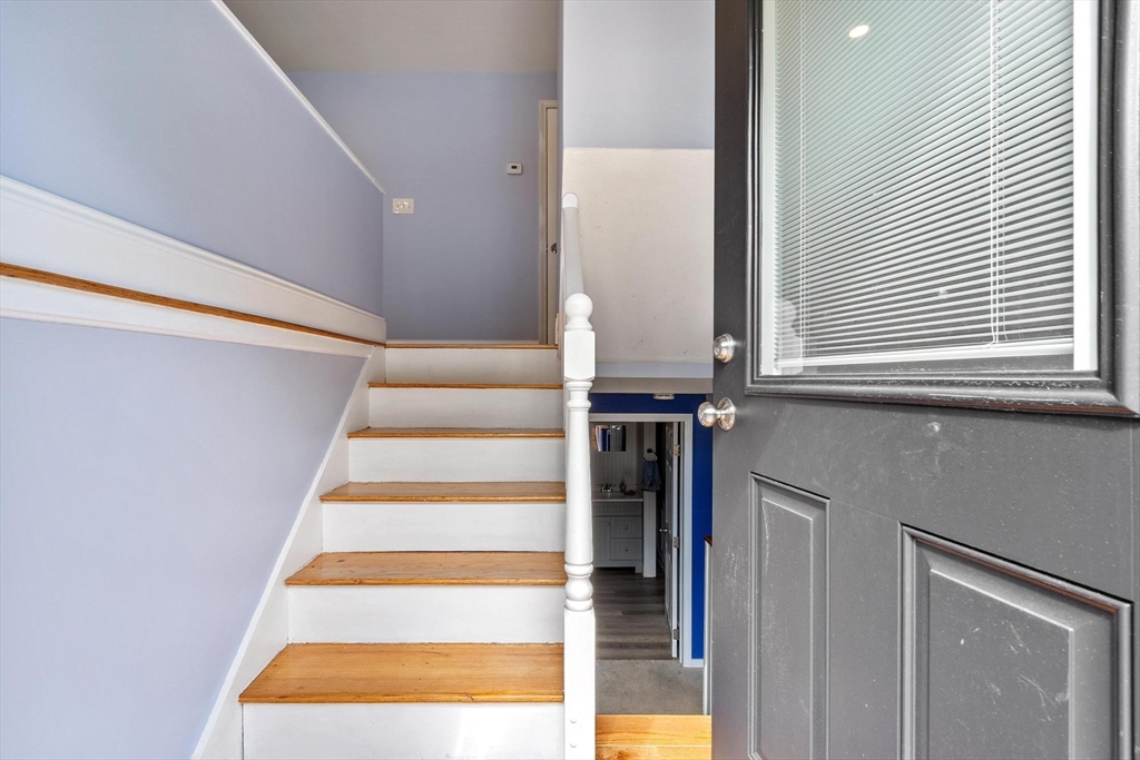 20 Meadowview Road Georgetown, MA 01833 - Photo 4 of 30