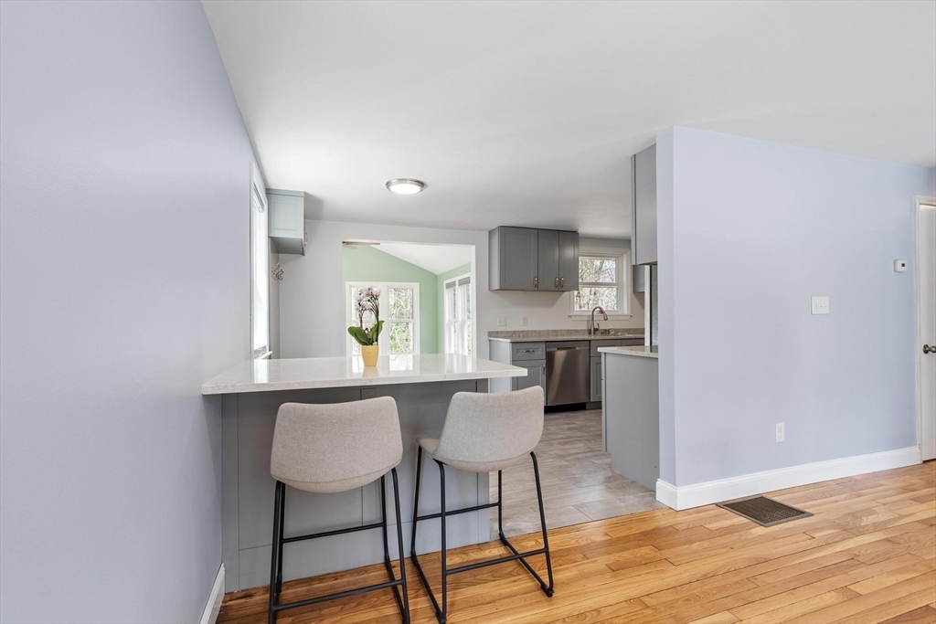 20 Meadowview Road Georgetown, MA 01833 - Photo 8 of 30